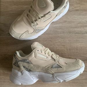 Adidas Chaussure Falcon